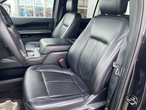 Used 2020 Ford Expedition XLT w/ Equipment Group 202A image 9