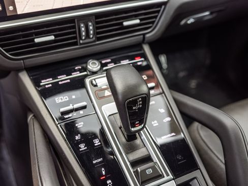Certified 2023 Porsche Cayenne S AWD/4WD image 20