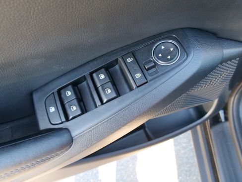 Used 2023 Kia Seltos S w/ Navigation Package image 17