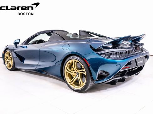 Used 2025 McLaren 750S Spider image 5