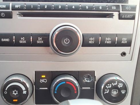 Used 2007 Chevrolet Equinox LS image 30