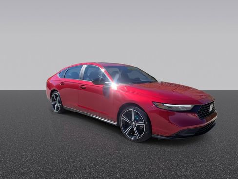 Used 2023 Honda Accord Sport image 3
