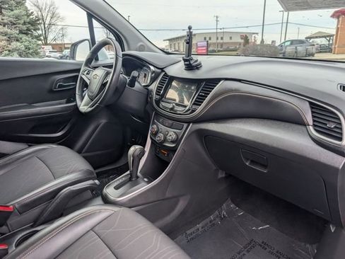 Used 2018 Chevrolet Trax LT w/ LT Convenience Package image 23