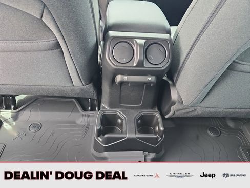 New 2026 Jeep Gladiator Sport image 25