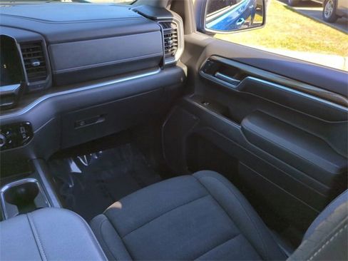 Used 2023 Chevrolet Silverado 1500 RST image 17