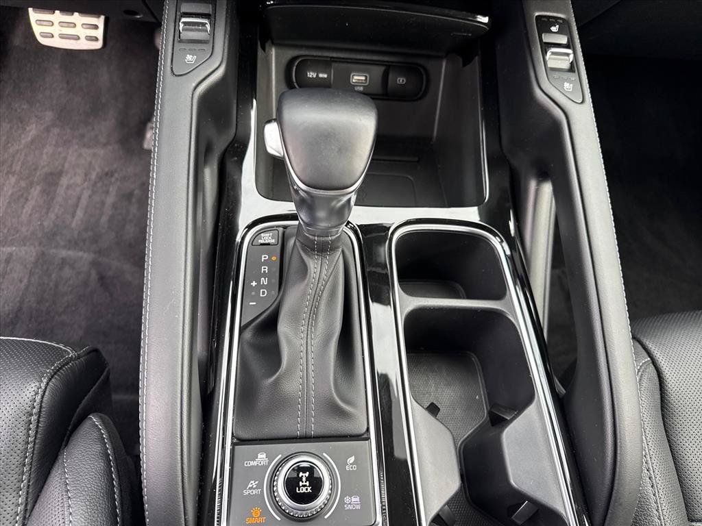 Certified 2021 Kia Telluride SX w/ Towing Package AWD/4WD image 13