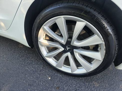 Used 2020 Tesla Model 3 Long Range AWD/4WD image 4