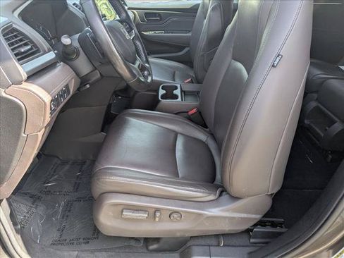 Used 2019 Honda Odyssey Touring image 17