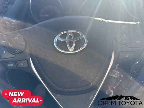 Used 2017 Toyota Corolla iM image 9