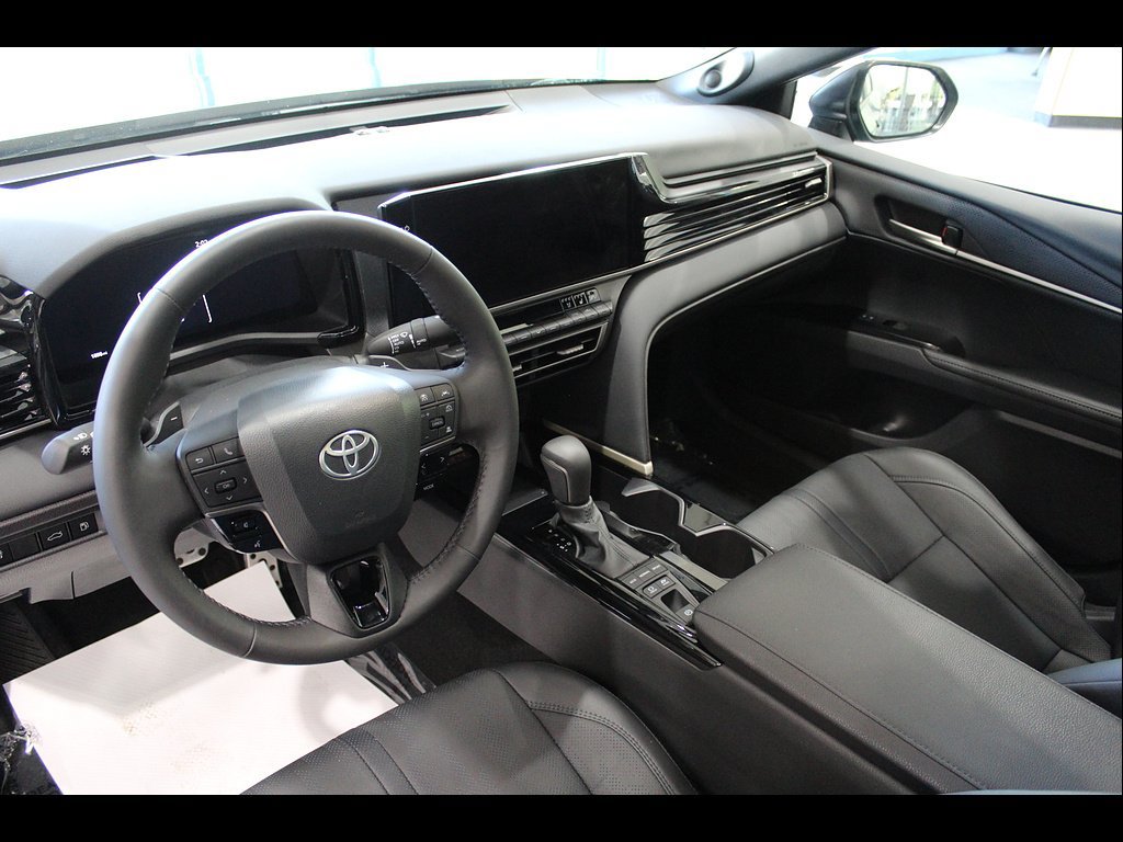 Used 2026 Toyota Camry XSE w/ Premium Package AWD/4WD image 12