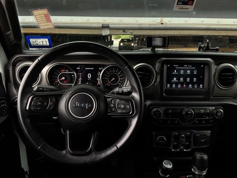 Used 2021 Jeep Wrangler Unlimited Sport AWD/4WD image 13