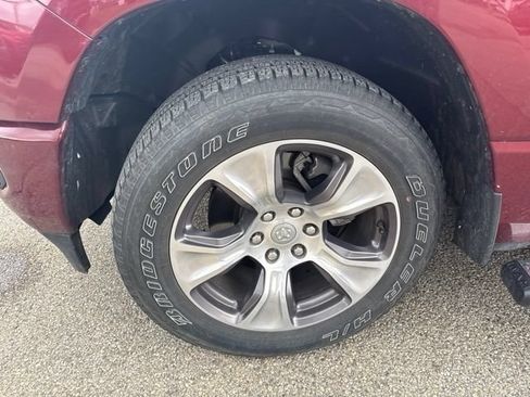 Used 2023 RAM 1500 Laramie AWD/4WD image 13