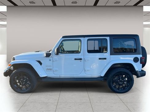 Used 2023 Jeep Wrangler Unlimited Sahara w/ Cold Weather Group image 7