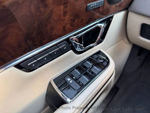 Used 2017 Jaguar XJ R-Sport RWD image 76