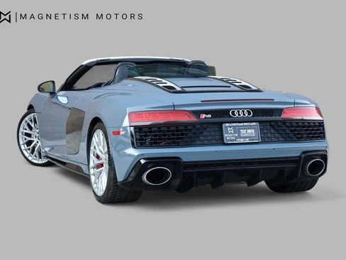 Used 2020 Audi R8 V10 w/ Carbon Exterior Package image 12