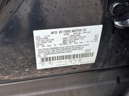 Used 2023 Ford Explorer XLT w/ Equipment Group 202A AWD/4WD image 27