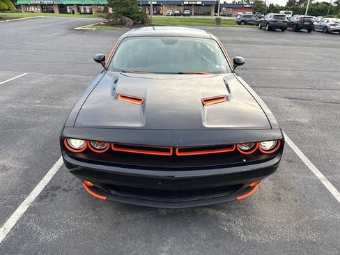 Used 2020 Dodge Challenger SXT w/ Blacktop Package AWD/4WD image 3