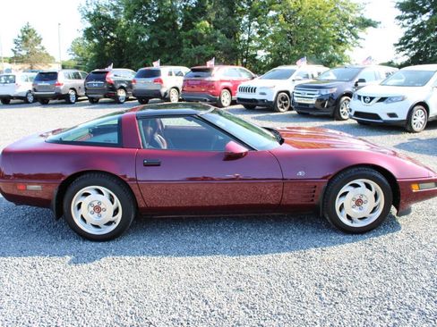 Used 1993 Chevrolet Corvette Coupe RWD image 6
