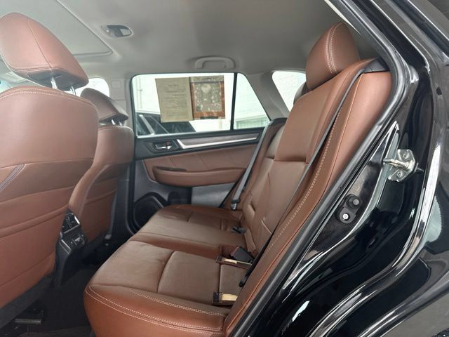 Used 2018 Subaru Outback 3.6R Touring AWD/4WD image 29