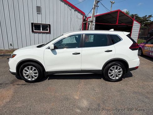 Used 2018 Nissan Rogue S FWD image 8