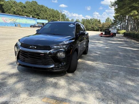 Used 2021 Chevrolet TrailBlazer RS w/ Technology Package FWD image 15