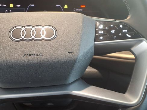 Used 2025 Audi Q5 Premium w/ Premium Plus AWD/4WD image 23