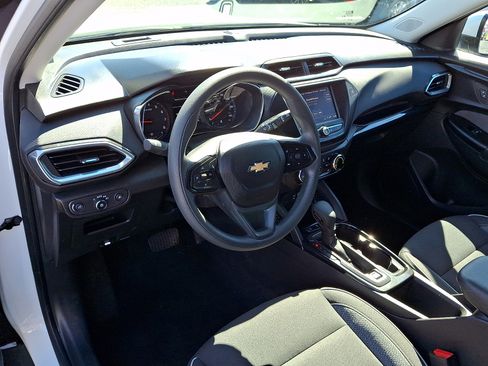Certified 2023 Chevrolet TrailBlazer LT FWD image 25