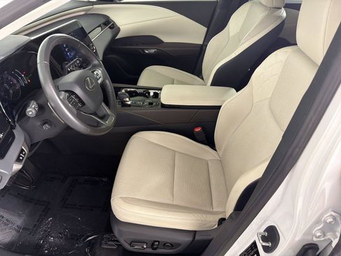 Used 2024 Lexus RX 350 FWD w/ Technology Package image 8