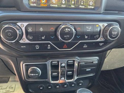 Used 2020 Jeep Gladiator Overland w/ Popular Equipment Package AWD/4WD image 40