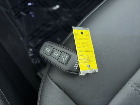 Used 2025 Audi Q5 Premium AWD/4WD image 30