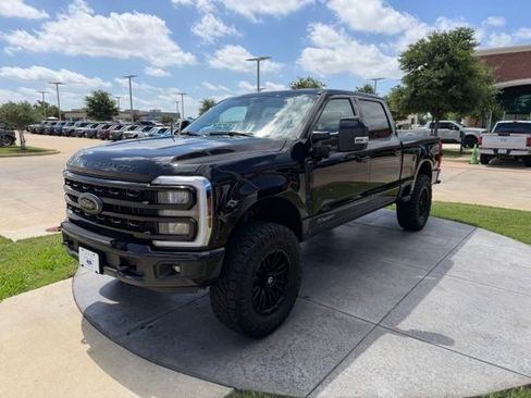 Used 2024 Ford F250 Lariat w/ Lariat Ultimate Package AWD/4WD image 3