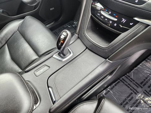 Used 2019 Cadillac XT5 Luxury image 40