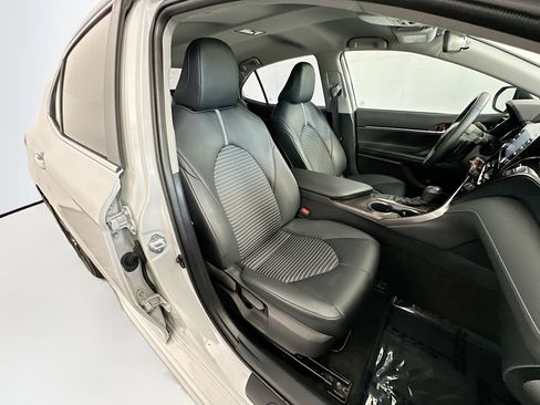 Used 2022 Toyota Camry SE FWD image 27