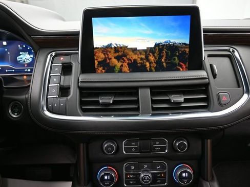 Used 2023 Chevrolet Tahoe High Country AWD/4WD image 10
