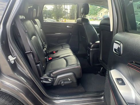 Used 2015 Dodge Journey R/T w/ Flexible Seating Group image 29