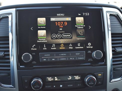 Used 2021 Nissan Titan SV w/ SV Convenience Package image 40