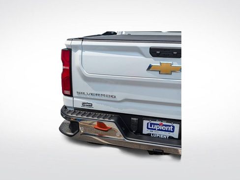 Used 2024 Chevrolet Silverado 2500 LTZ w/ LTZ Convenience Package AWD/4WD image 6