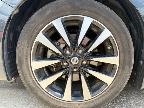 Used 2017 Nissan Altima 2.5 SV FWD image 9