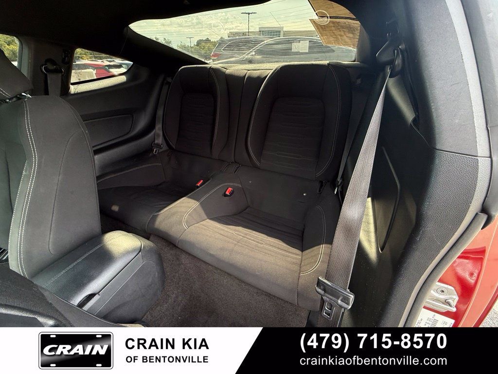 Used 2017 Ford Mustang Coupe RWD image 23