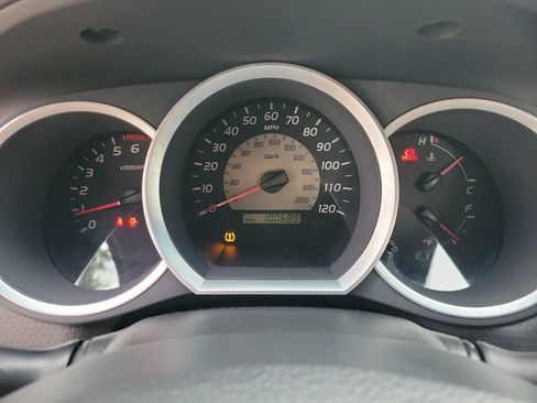 Used 2006 Toyota Tacoma 2WD Regular Cab image 12