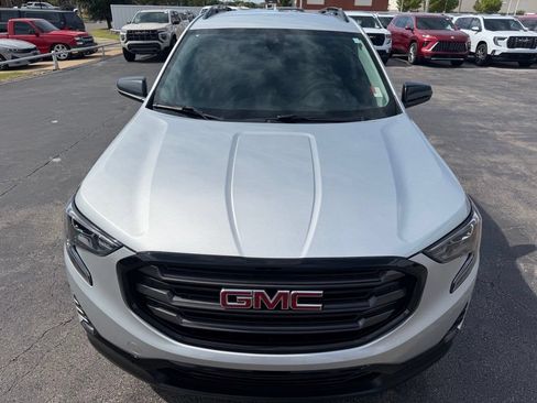 Used 2021 GMC Terrain SLE w/ Elevation Edition FWD image 8