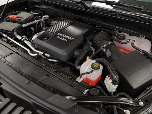 New 2026 Chevrolet Suburban RST w/ Comfort Package AWD/4WD image 40