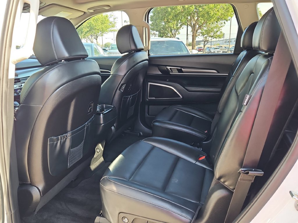 Used 2025 Kia Telluride S AWD/4WD image 28