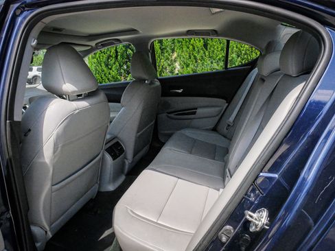 Used 2016 Acura TLX w/ Technology Package image 8