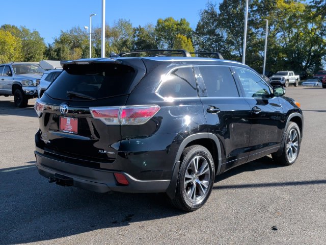 Used 2016 Toyota Highlander XLE AWD/4WD image 7
