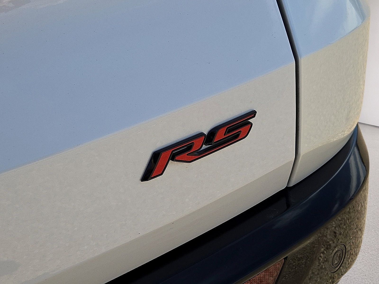 Used 2024 Chevrolet Traverse RS w/ LPO, Floor Liner Package FWD image 13