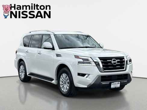 Used 2024 Nissan Armada SV image 1