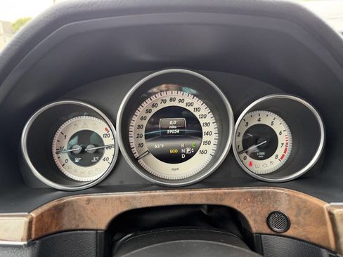 Used 2014 Mercedes-Benz E 350 4MATIC Sedan image 15