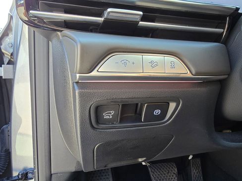Used 2025 Genesis GV80 2.5T Standard AWD/4WD image 29