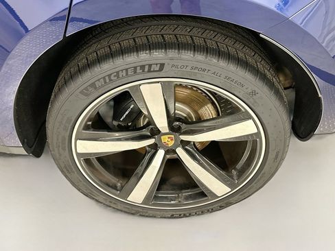 Certified 2026 Porsche Macan AWD/4WD image 34